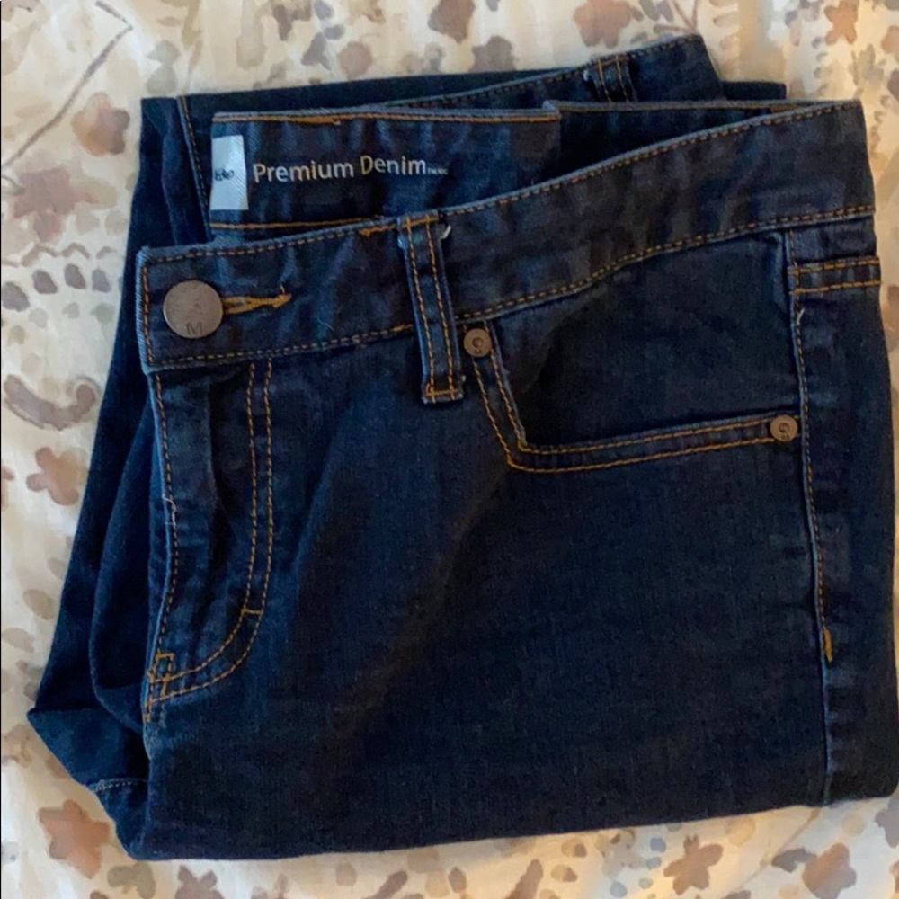 Woman’s Mossimo jeans